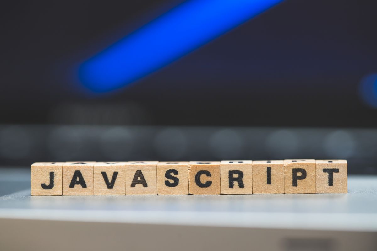 Role of JavaScript in Building Modern Web Applications